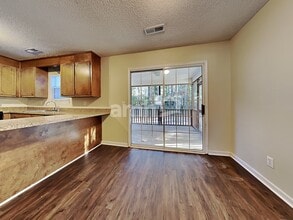 126 Apache Dr in Summerville, SC - Foto de edificio - Building Photo