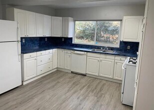 3811 SW 20th St in Gainesville, FL - Building Photo - Building Photo