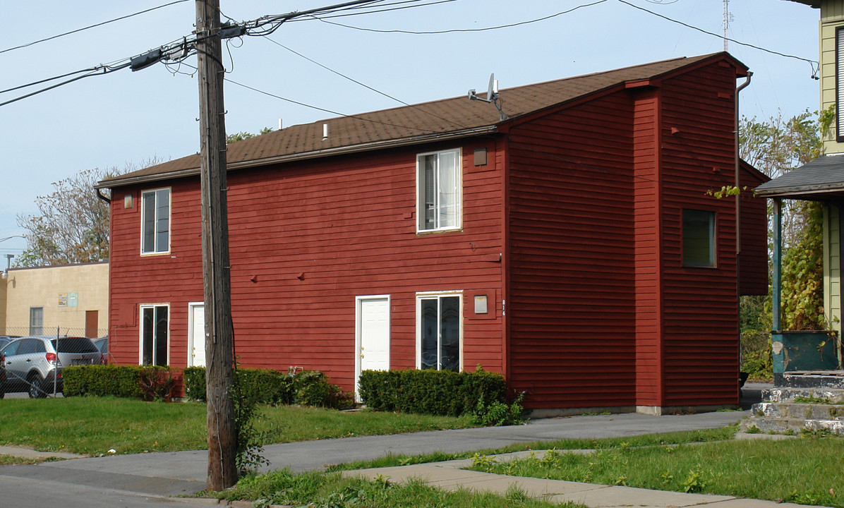 814-816 W Belden Ave in Syracuse, NY - Building Photo