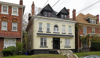 202 Stratford Ave in Pittsburgh, PA - Building Photo