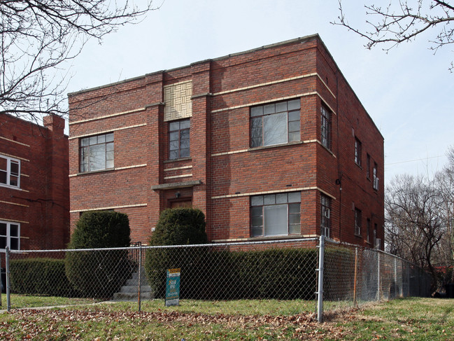 5013 Newfield Ave in Cincinnati, OH - Foto de edificio - Building Photo