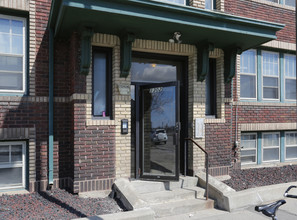 1302 Linden in Minneapolis, MN - Building Photo - Building Photo