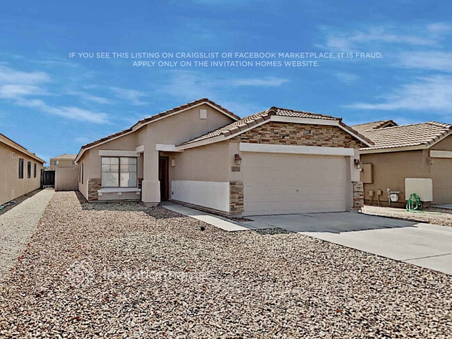 property at 1135 E Vernoa St