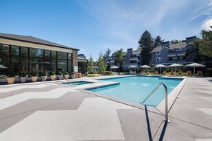 Boulders At Puget Sound Apartments