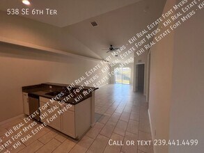538 SE 6th Terrace in Cape Coral, FL - Building Photo - Building Photo