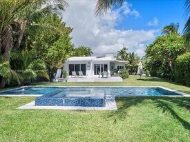 900 88th St in Surfside, FL - Building Photo