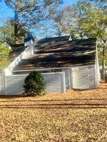 1000A Kings Way in New Bern, NC - Building Photo