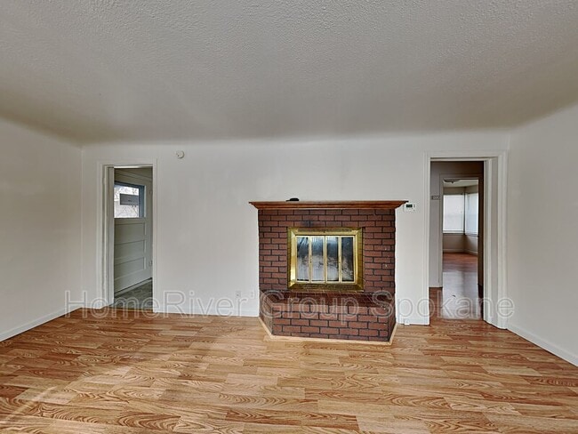 5311 N Elm St in Spokane, WA - Building Photo - Building Photo
