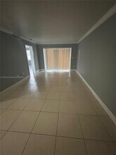 15201 SW 80th St in Miami, FL - Building Photo - Building Photo