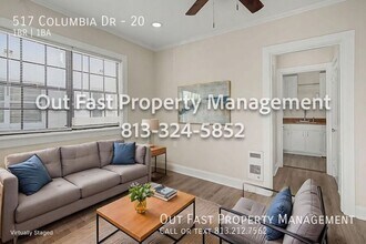 517 Columbia Dr, Unit 20 in Tampa, FL - Foto de edificio - Building Photo