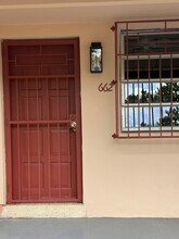 662 NE 132nd St, Unit Beautiful 3 Bed 2 Bath in North Miami, FL - Foto de edificio - Building Photo