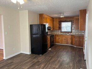 7530 Decatur Dr in Fayetteville, NC - Building Photo - Building Photo