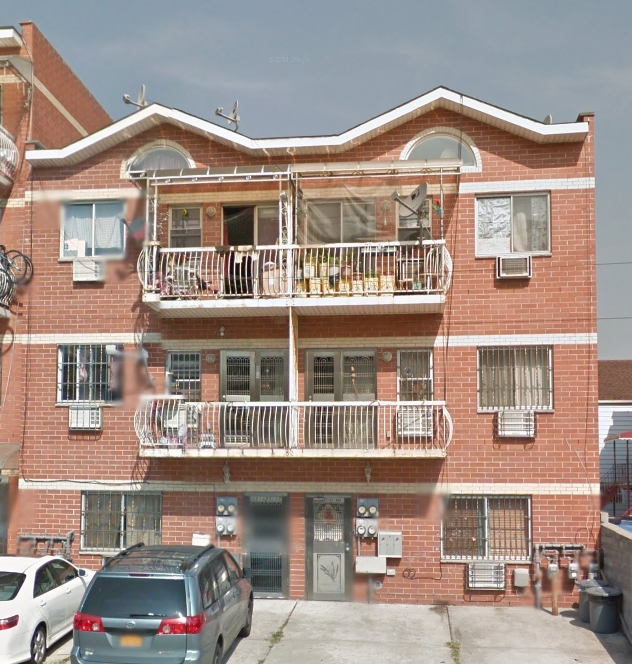 11127 37th Ave in Flushing, NY - Building Photo