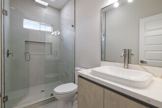 2704 E Solar Dr in Mission, TX - Building Photo - Building Photo