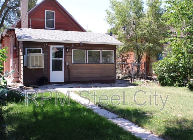 1012 Cedar St in Pueblo, CO - Building Photo - Building Photo