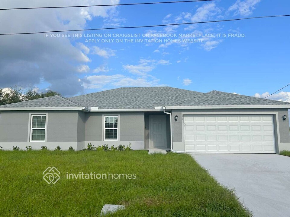 101 NE 20th Ct in Cape Coral, FL - Building Photo