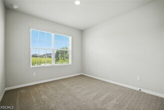 2465 NW 9th St in Cape Coral, FL - Building Photo - Building Photo