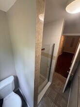 8120 Gardner Ln in Berkeley, MO - Foto de edificio - Building Photo