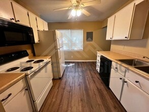 2800 SE Michigan Ave in Topeka, KS - Building Photo - Building Photo