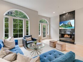 1529 Barton Springs Rd in Austin, TX - Building Photo