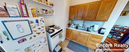 1800 Commonwealth Ave, Unit 30 in Boston, MA - Foto de edificio - Building Photo