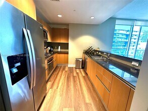 1050 Brickell Ave, Unit 2220 in Miami, FL - Building Photo - Building Photo