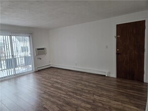 172 Summer St in Waltham, MA - Building Photo - Building Photo