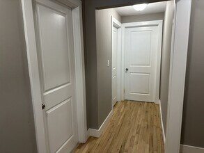 234 Oak St in Manchester, CT - Building Photo - Building Photo