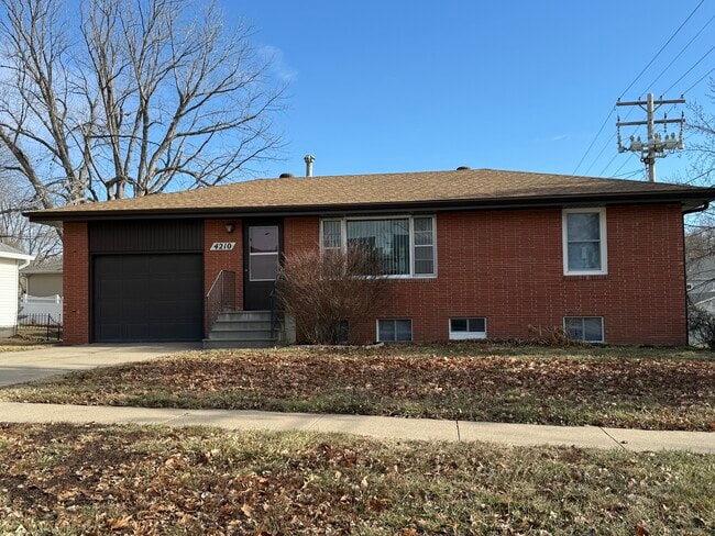 4210 S 49th St in Lincoln, NE - Building Photo - Building Photo