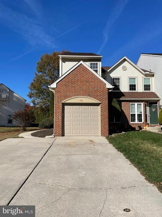 114 Tuckahoe Ln in Bear, DE - Foto de edificio