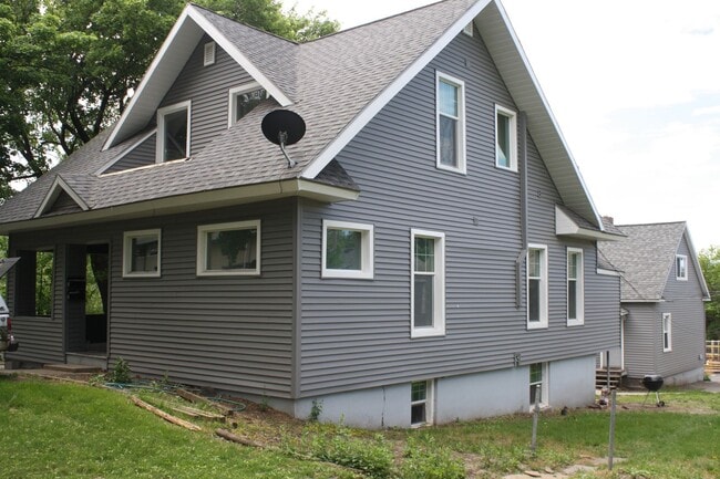 455 NE Campus St in Pullman, WA - Building Photo - Building Photo