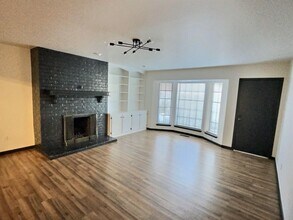 316 Town Park Rd in Norman, OK - Building Photo - Building Photo