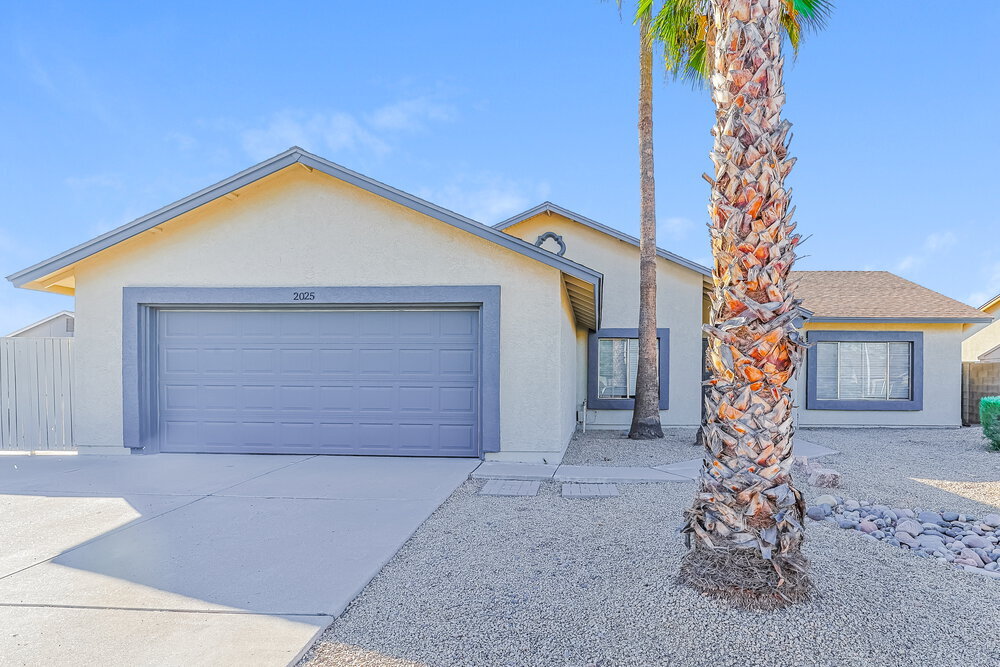 2025 W Rockwell Dr in Chandler, AZ - Foto de edificio