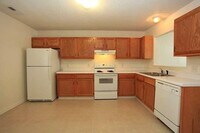 332 Bracken Pl photo'