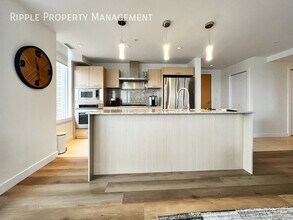 2510-2109 109 St NW in Edmonton, AB - Building Photo - Building Photo