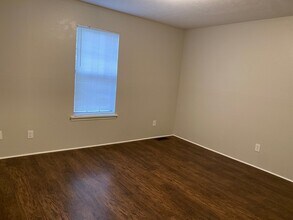 257 Tinker Hill Cv, Unit A in Jackson, TN - Building Photo - Building Photo