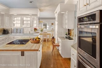 147 Rock City Rd in Chatham, NY - Building Photo - Building Photo