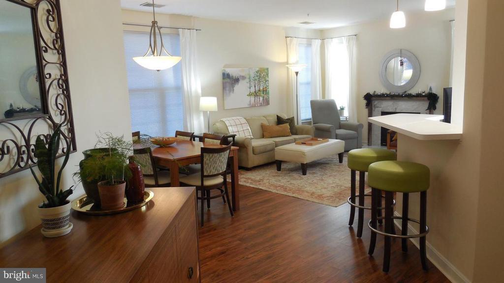 4320 Cannon Ridge Ct in Fairfax, VA - Foto de edificio
