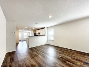 549 Autumn Blaze in Canyon Lake, TX - Building Photo - Building Photo