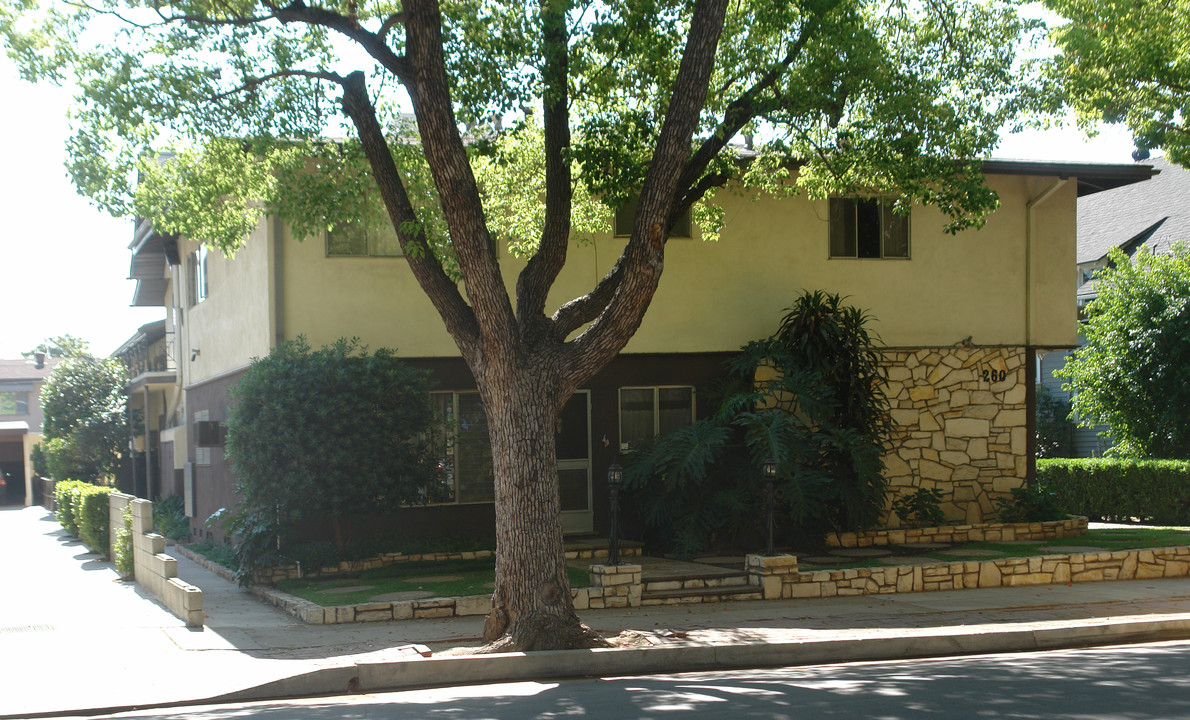 260 S Oakland Ave in Pasadena, CA - Foto de edificio