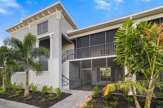 19015 Scallop Lp in Lakewood Ranch, FL - Building Photo - Building Photo