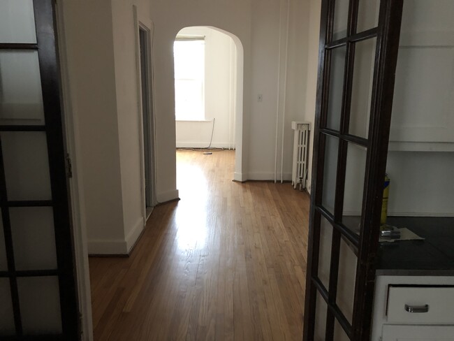 219 Western Ave, Unit 219 western Ave