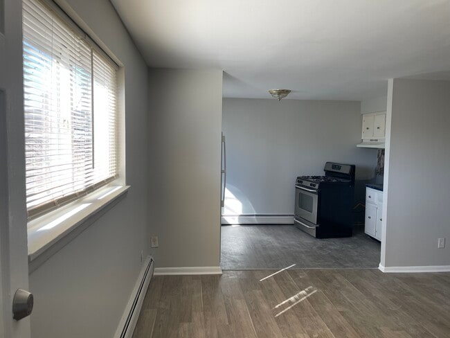 4818 Unruh Ave, Unit 2