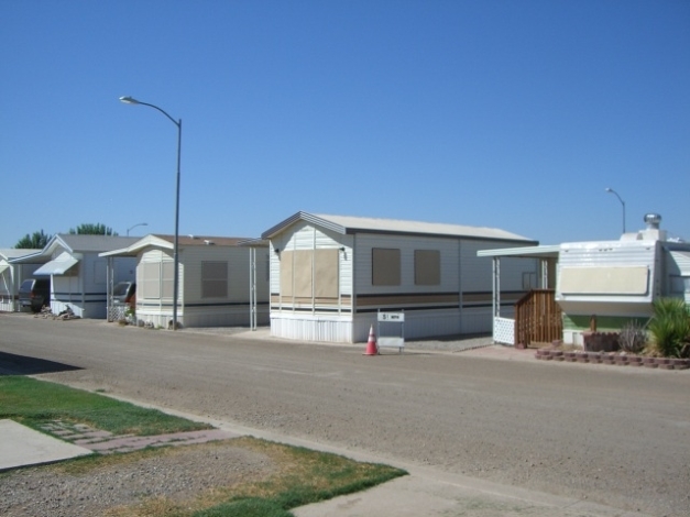 Garden Oasis RV Park in Yuma, AZ - Building Photo