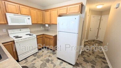 7889 Stonebrook Dr in Pensacola, FL - Building Photo - Building Photo