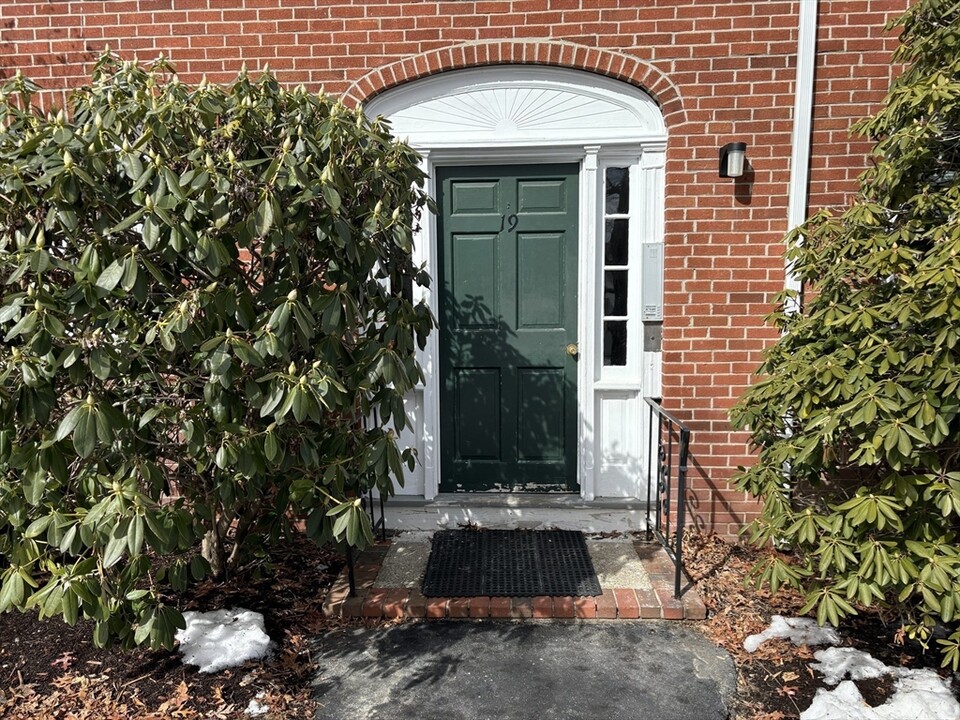 15 Park-Unit -6 in Foxboro, MA - Building Photo
