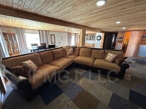 201 Plateau Ave in Collbran, CO - Foto de edificio - Building Photo