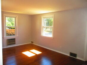 89 Ward St in Norwalk, CT - Building Photo - Building Photo