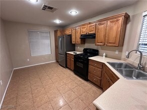 5086 Penryn Ct in Las Vegas, NV - Building Photo - Building Photo