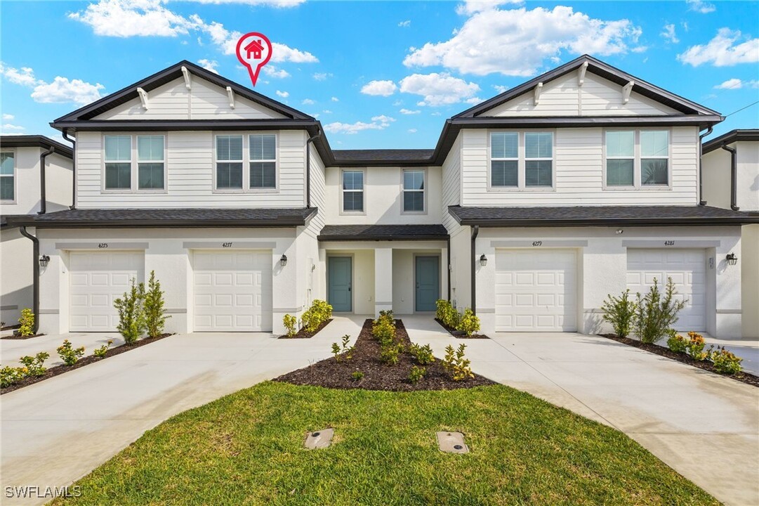 4277 Cirella Ct in North Fort Myers, FL - Building Photo